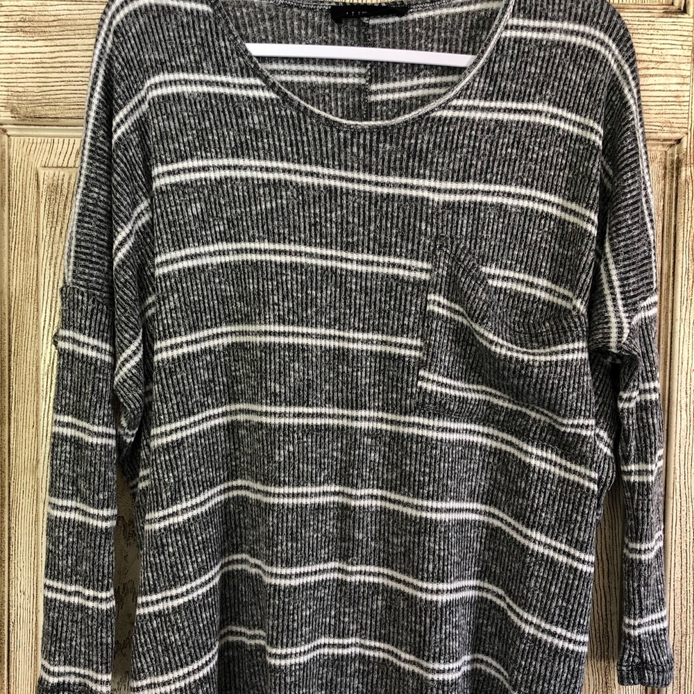Striped pocket tee